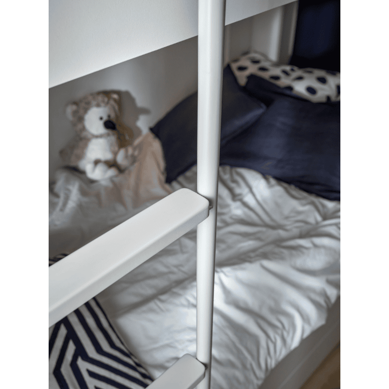 Bunk bed, foldaway left reli