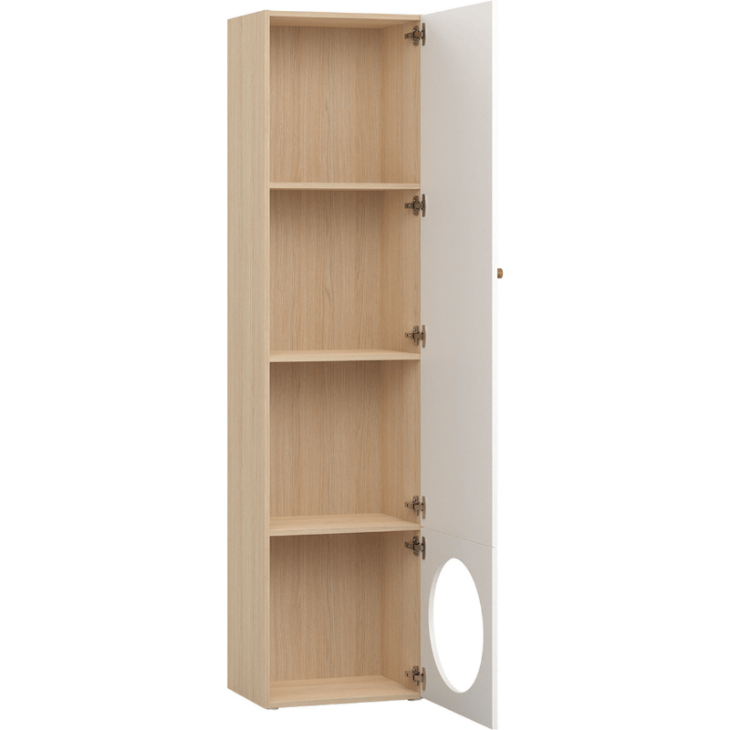 Narrow shelf with 3 reli front arrangement